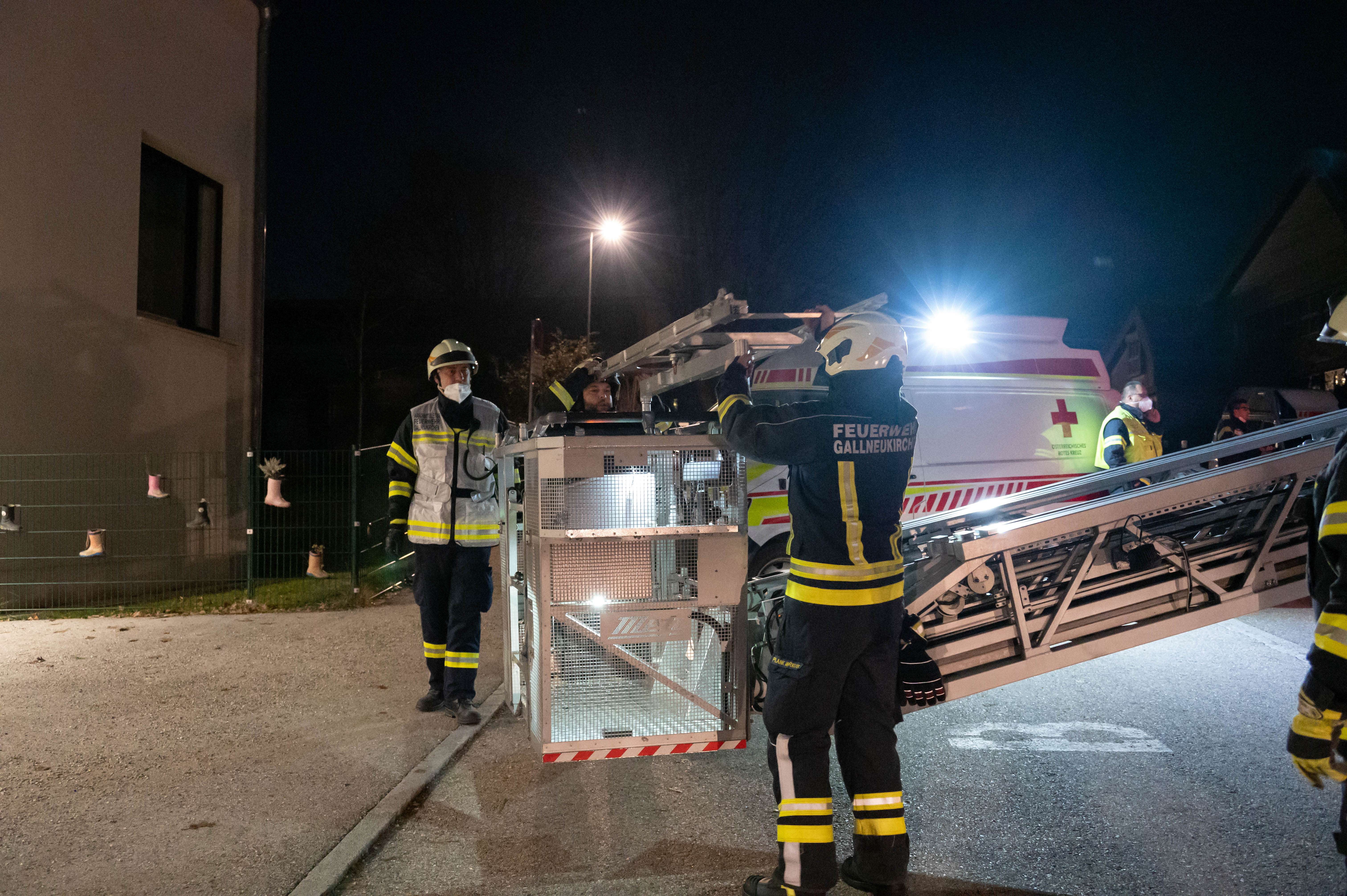 Trageunterstützung mittels Drehleiter