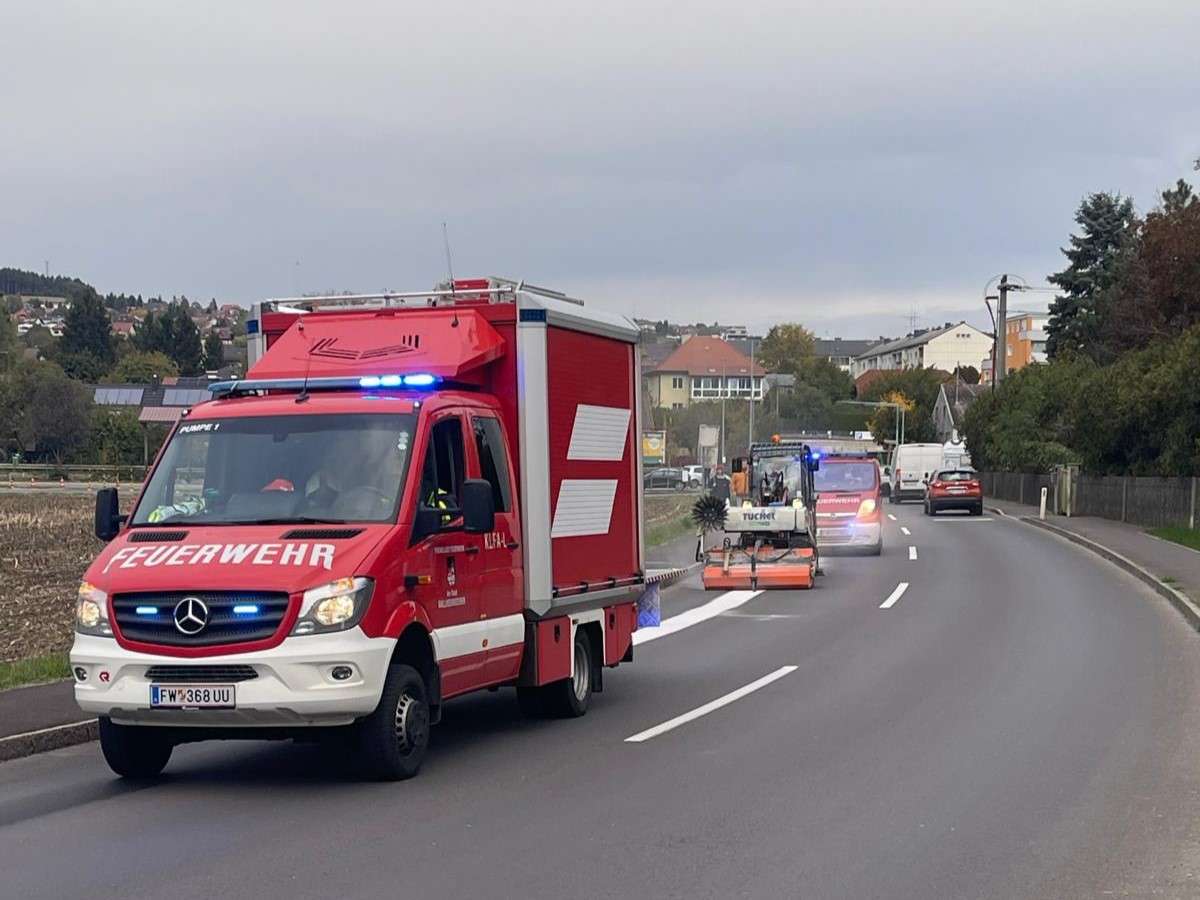 Dieselspur fordert zwei Feuerwehren