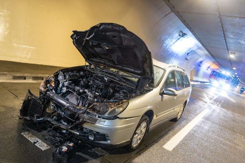 KFZ Brand Tunnel Götschka